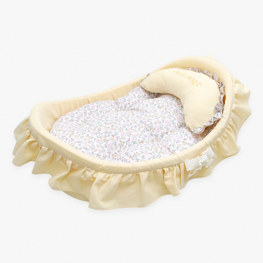 Baby Basket Pet Bed (with Moon Pillow)