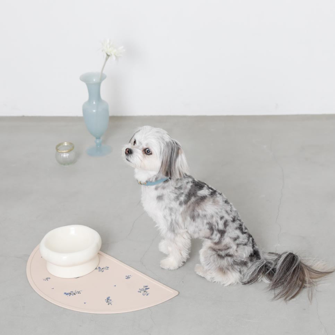 Half Moon Silicone Pet Food Mat