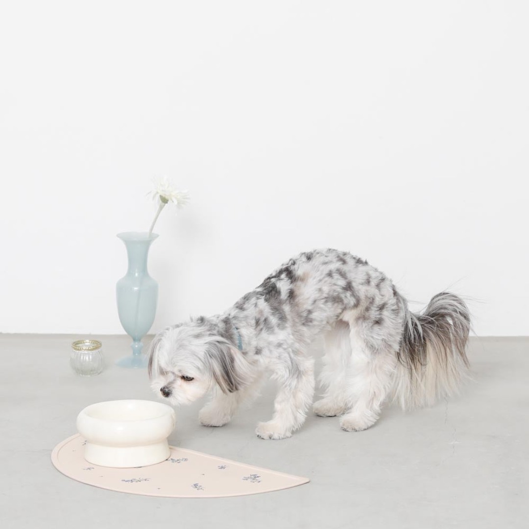 Half Moon Silicone Pet Food Mat