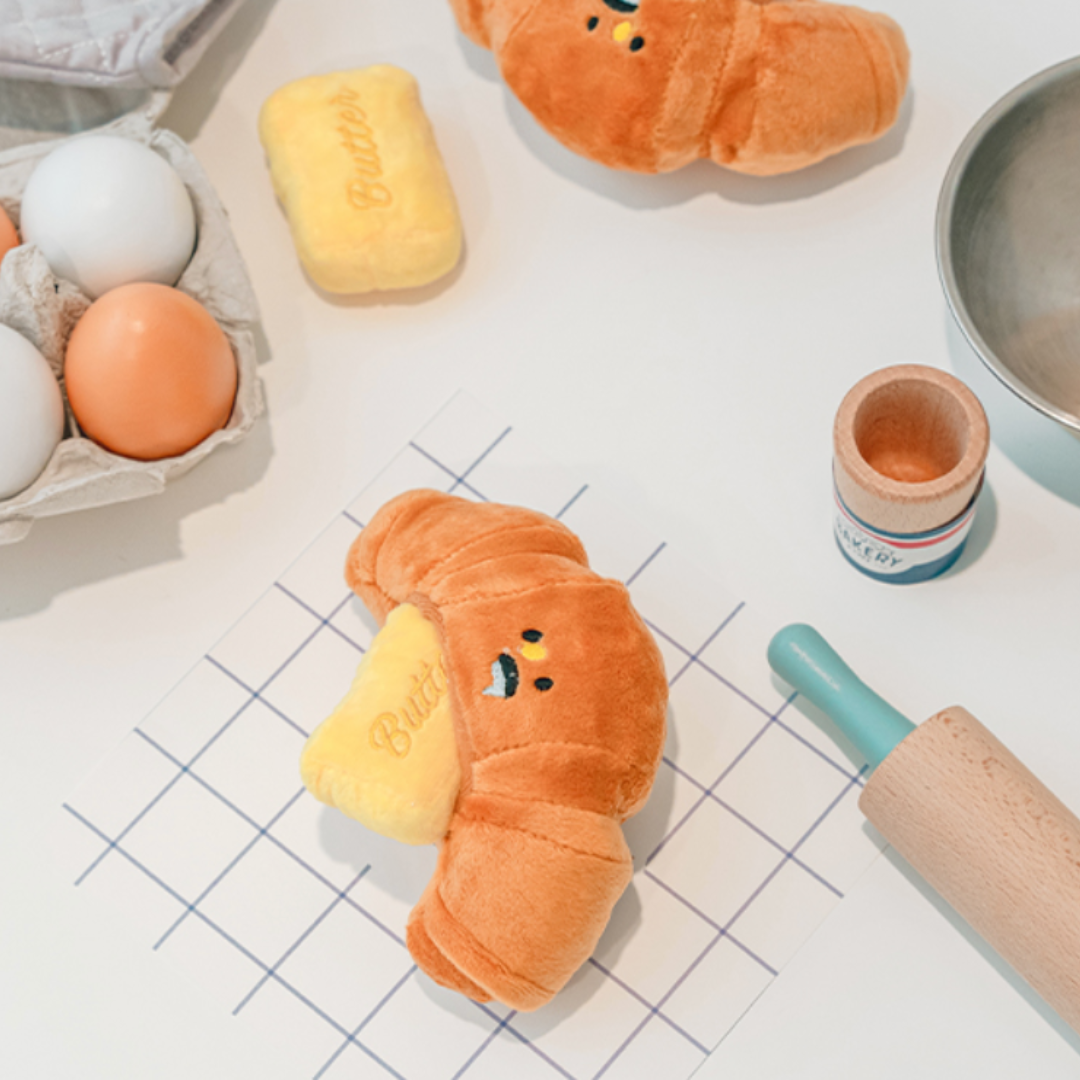 Croissant Nose Work Pet Toy